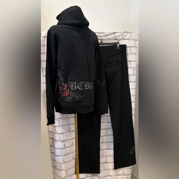 BCBG Maxazria:XL Black Hoodie and Pants Set with Red Accents 95% Cotton Pockets - Picture 3 of 16